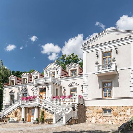 Palac Tarnowskich Hotel & Restauracja & Spa Ostrowiec Świętokrzyski Εξωτερικό φωτογραφία